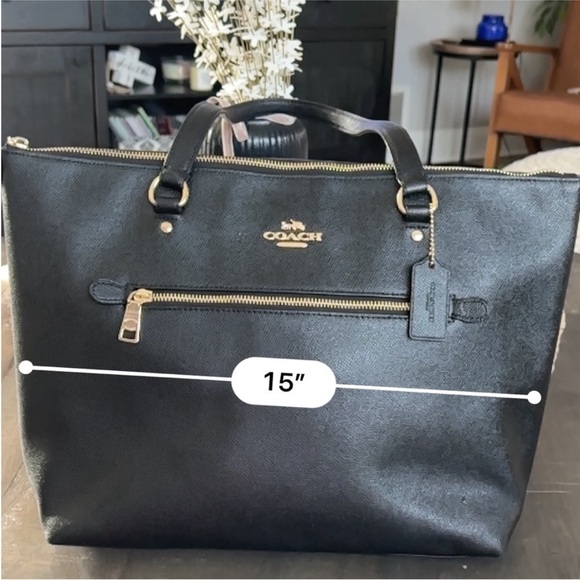 Coach - Picture 3 of 9